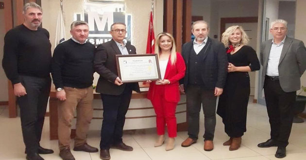 3 SMMM ruhsatlarını aldı