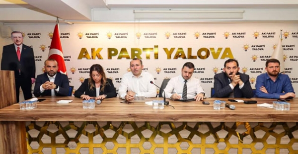 AK PARTİ DANIŞMADA BULUŞTU
