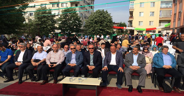 AK PARTİ VE CHP İMAM HATİP'LİLERİN PİLAV GÜNÜNDE BULUŞTU