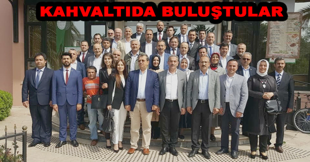 AK PARTİLİ ADAY ADAYLARI KAHVALTIDA BULUŞTU