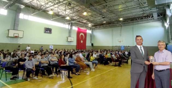 AKSA’DA  MESLEK TANITIM GÜNÜ DÜZENLEDİ