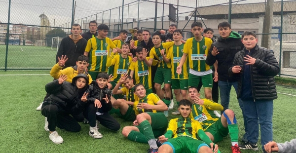 ALTINOVA BELEDİYESPOR ŞAMPİYON