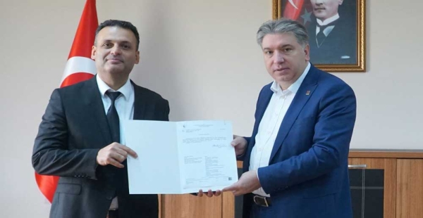 ALTINOVA MYO’DA BAYRAK DEĞİŞİKLİĞİ