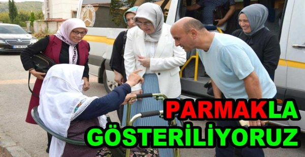 ALTINOVA, PARMAKLA GÖSTERİLEN ÖRNEK İLÇE OLDU