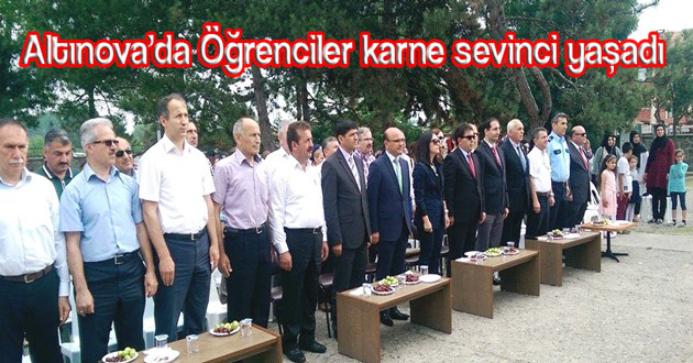 Altınova’da Öğrenciler karne sevinci yaşadı