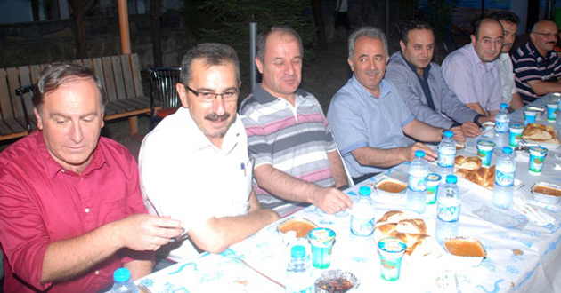 ALTINOVA'DA SİYASİ DEPREM