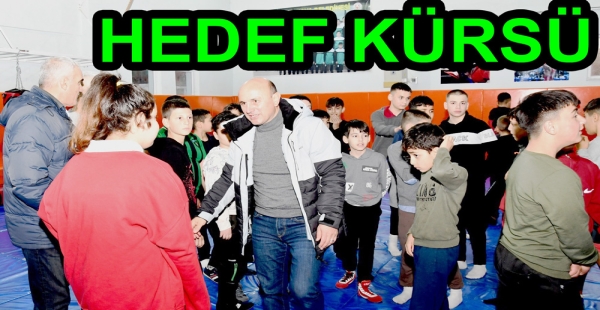 ALTINOVALI GÜREŞÇİLERDE HEDEF KÜRSÜ