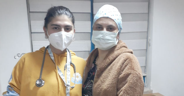 Anne ve kızı Devlet hastanesinde çalışıyor