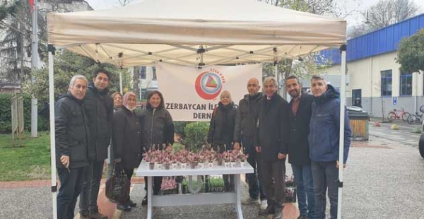 ​AZKADER ÇİÇEK DAĞITTI