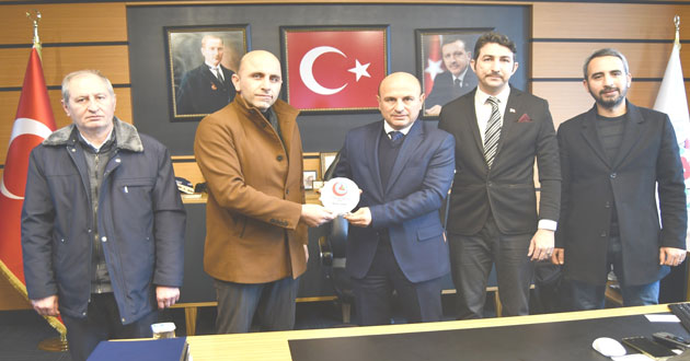 Azkader Metin Oral ile görüştü