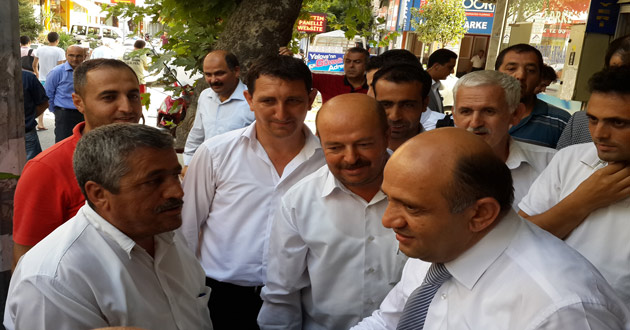 Bakan Işık Yalova Seyahate El Attı