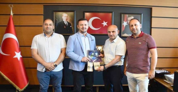 BAKAN YARDIMCISI ALTINOVADA