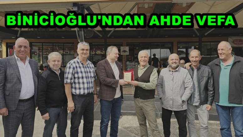 BARBAROS BİNİCİOĞLU'NDAN 50 YILLIK DOSTLUĞA PLAKET!