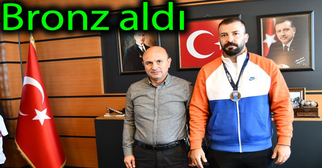 Başkan Oral Burak Kaya'ı kutladı