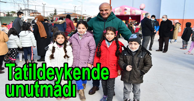 Başkan Oral öğrencileri unutmadı