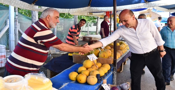 BAŞKAN ORAL, PAZAR ESNAFIYLA BULUŞTU