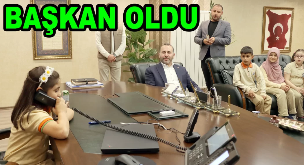 BAŞKAN TUTUK KOLTUĞU ÇOCUKLARA DEVRETTİ