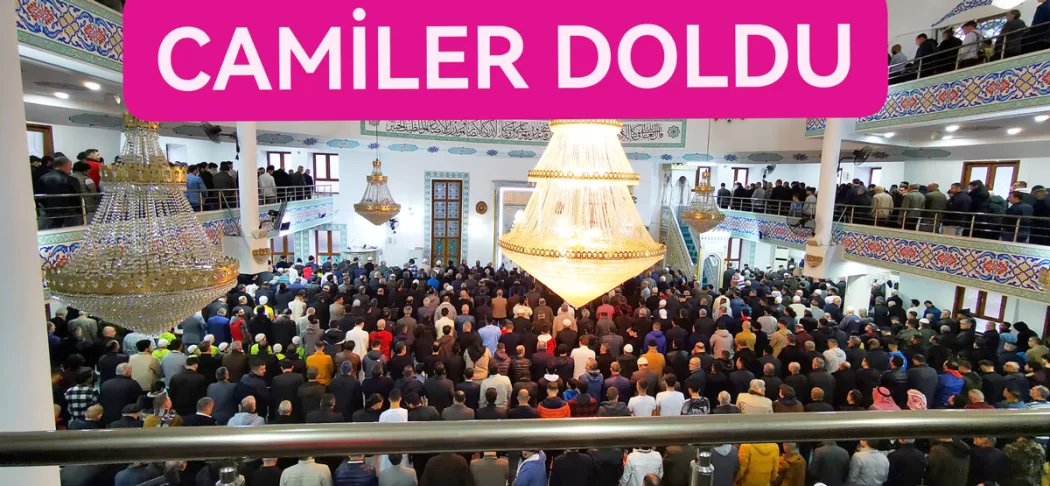 BAYRAMDA CAMİLERE AKIN ETTİLER