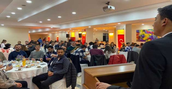 CHP GENÇLERİ İFTAR YAPTI