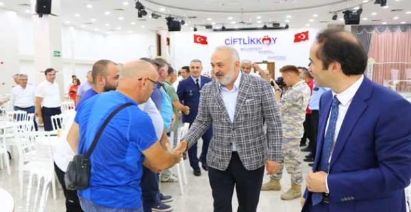 ÇİFTLİKKÖY BAYRAMLAŞTI