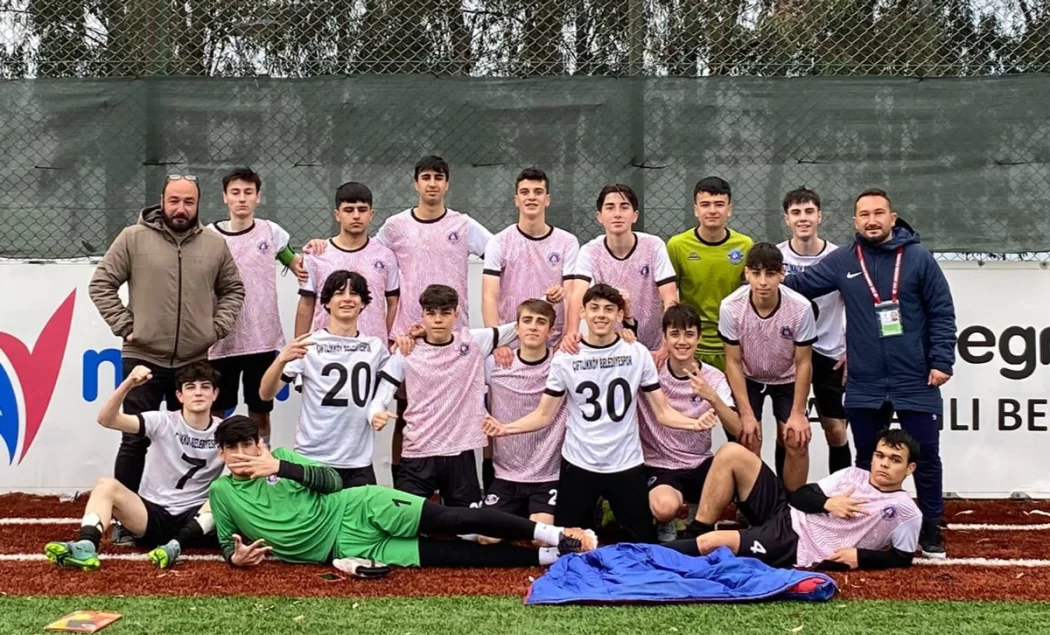 ÇİFTLİKKÖY BELEDİYESPOR ALT YAPI KURDU