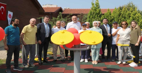 ÇINARCIK'TA HERŞEY YAŞLILAR İÇİN