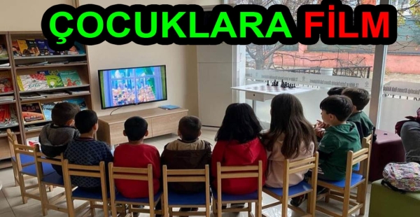 ÇOCUKLARA KÜTÜPHANEDE SİNEMA