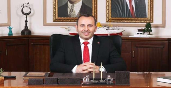 DENİZLERDE SONDAJ YAPIYORUZ