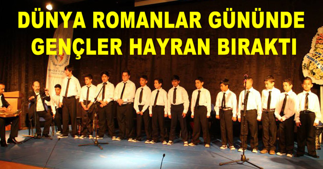 DÜNYA ROMANLAR GÜNÜNDE GENÇLER HAYRAN BIRAKTI
