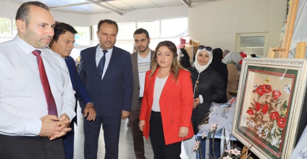 EL EMEKLERİ SERGİSİ AÇILDI