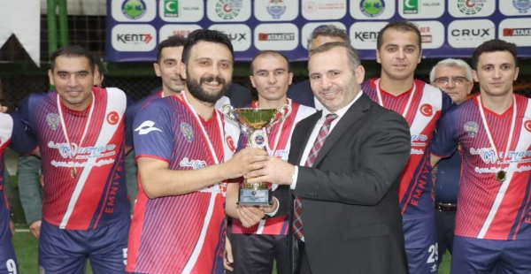 EMNİYET ŞAMPİYON OLDU