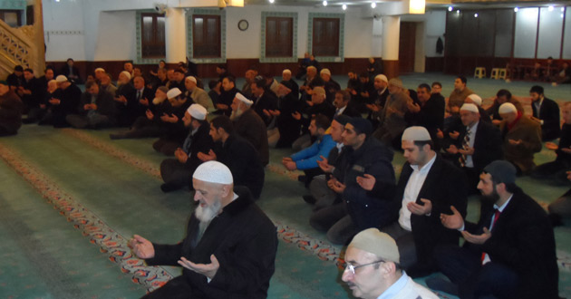 Erbakan Hoca Dualarla Anıldı