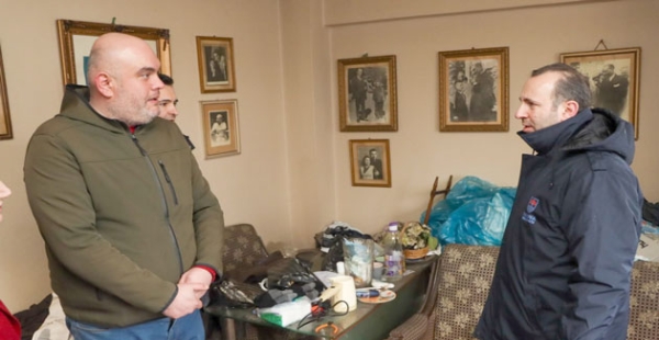 Evi yanana destek vereceğiz