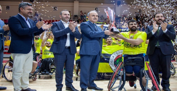 FENERBAHÇE YALOVA DA ŞAMPİYON