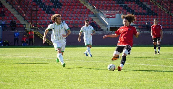 FUTBOLDA DOSTLUK KAZANDI