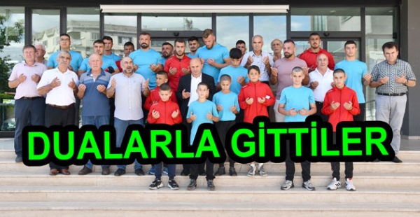 GÜREŞCİLER DUALARLA KIRKPINAR’A UĞURLANDI