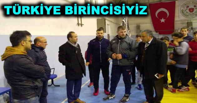 Güreşçilere moral ziyareti