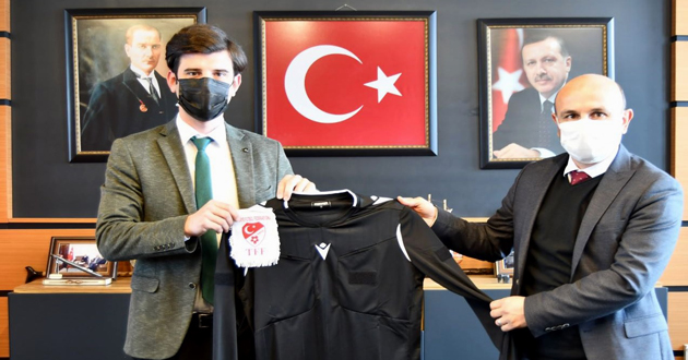 Hakemlerden Oral'a ziyaret