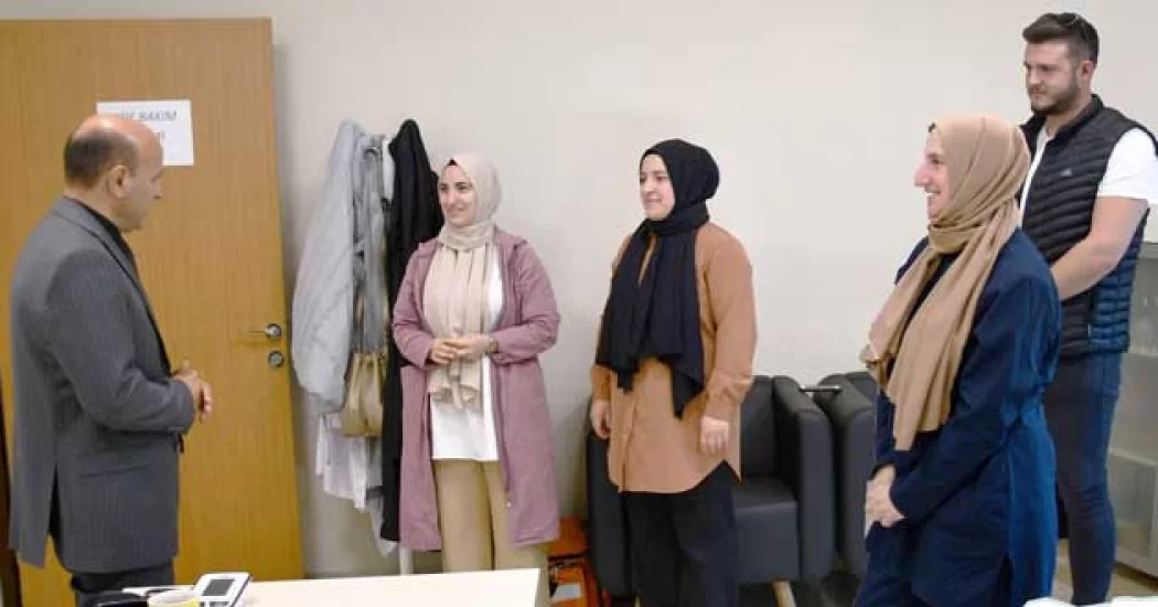 HEMŞİRELERİ UNUTMUYORUZ