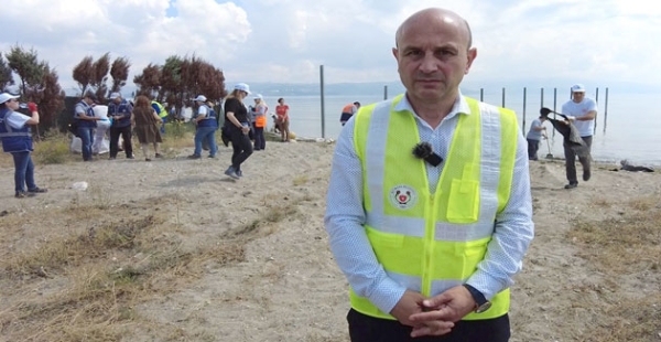 HERSEK PLAJI TEMİZLENDİ