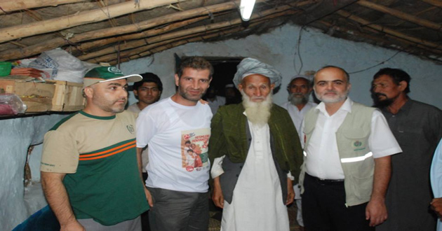 İHH YALOVA'NIN KURBANLARINI  PAKİSTANDA KESTİ