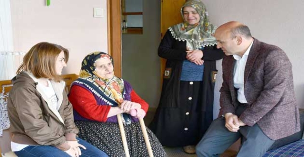 ​İLÇE BÜYÜKLERİNE ANLAMLI ZİYARET
