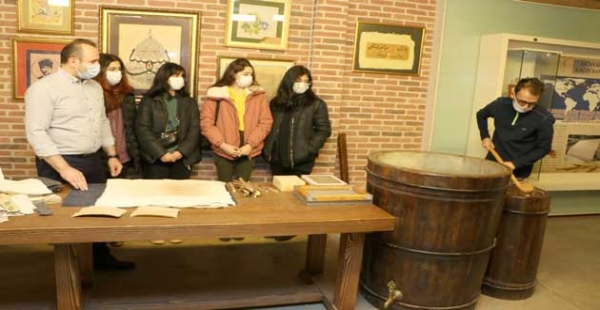 KAĞI T MÜZESİ KAPALI