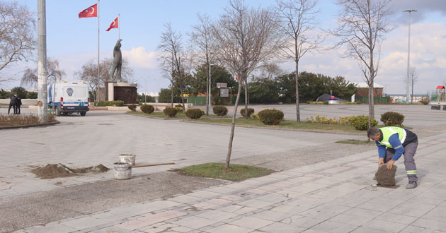 ​Kaldırımlar tamir ediliyor