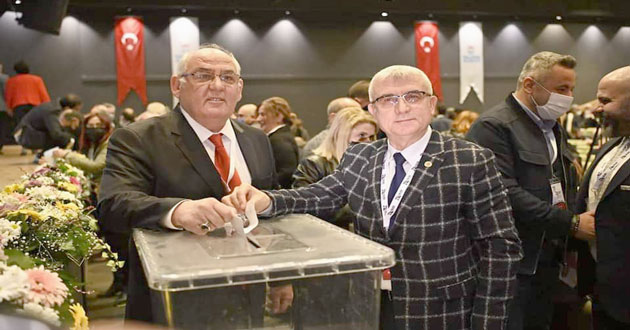 Kandemir konsey başkanı oldu