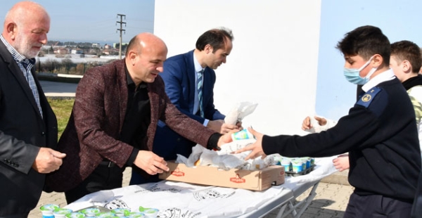 Kapım öğrencilere her zaman açık
