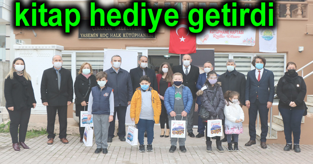 Kitap hediye getirdi