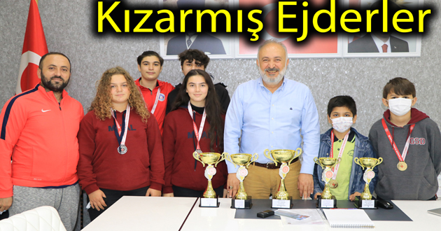 ​Kızarmış Ejderler 9 kupa kazandı