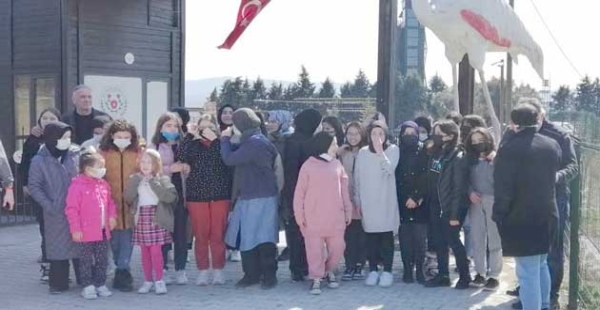 LAGÜN ZİYARETÇİLERİ BÜYÜLÜYOR