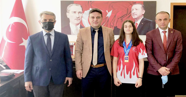 ​Liseli Sahra Balkan Şampiyonu